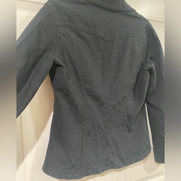 Chico's Black Denim Jacket Small Size 0 Snap Button Printed - Picture 8 of 9